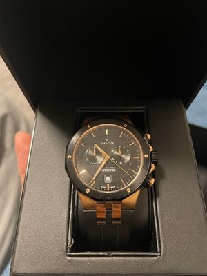 Edox Delfin Chronograph 10110-357RNCA-NIR Schwarz Gold PVD 43mm Guter Zustand...