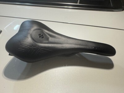 SQlab 612 Ergowave S-tube Titanium rail 14cm saddle, blk