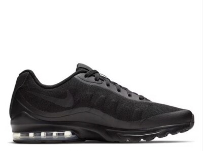 nike air max invigor triple black