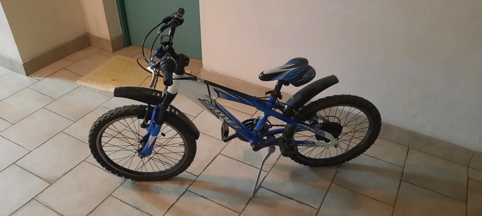 Foto 3 di 3