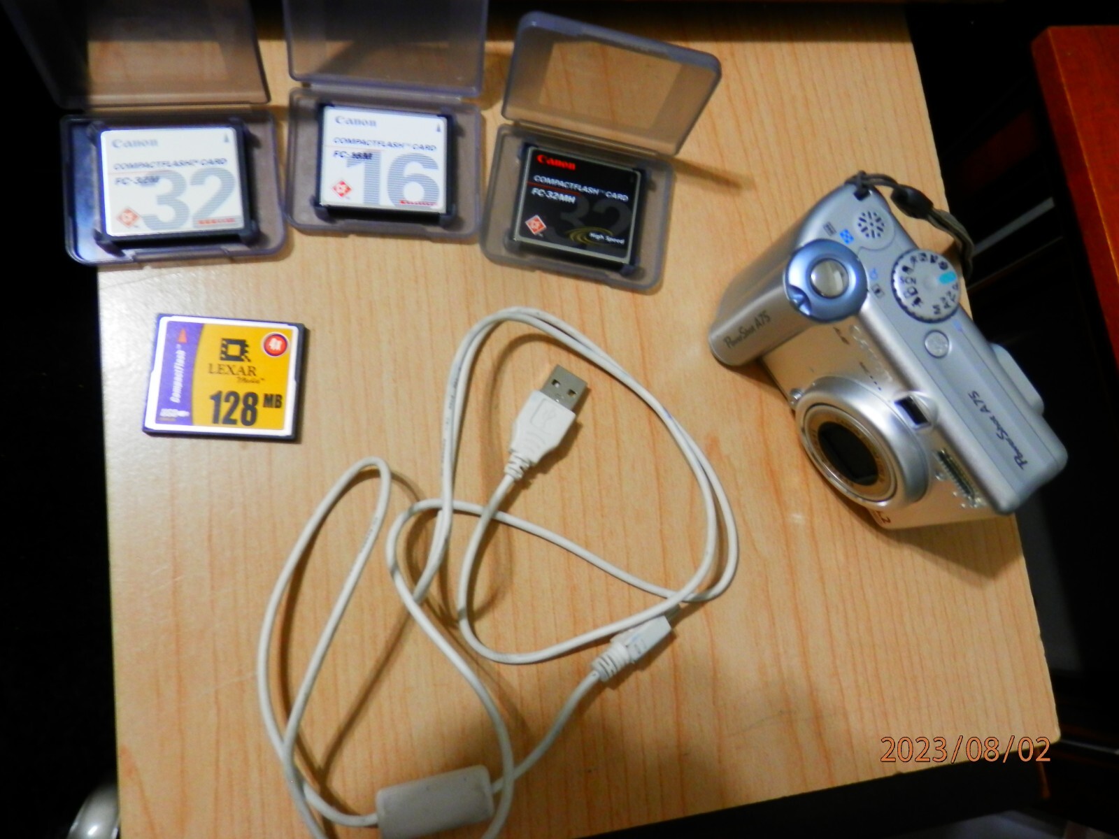 Canon PowerShot A75 3.2MP Digital Camera - Silver with USB cable & memory cards