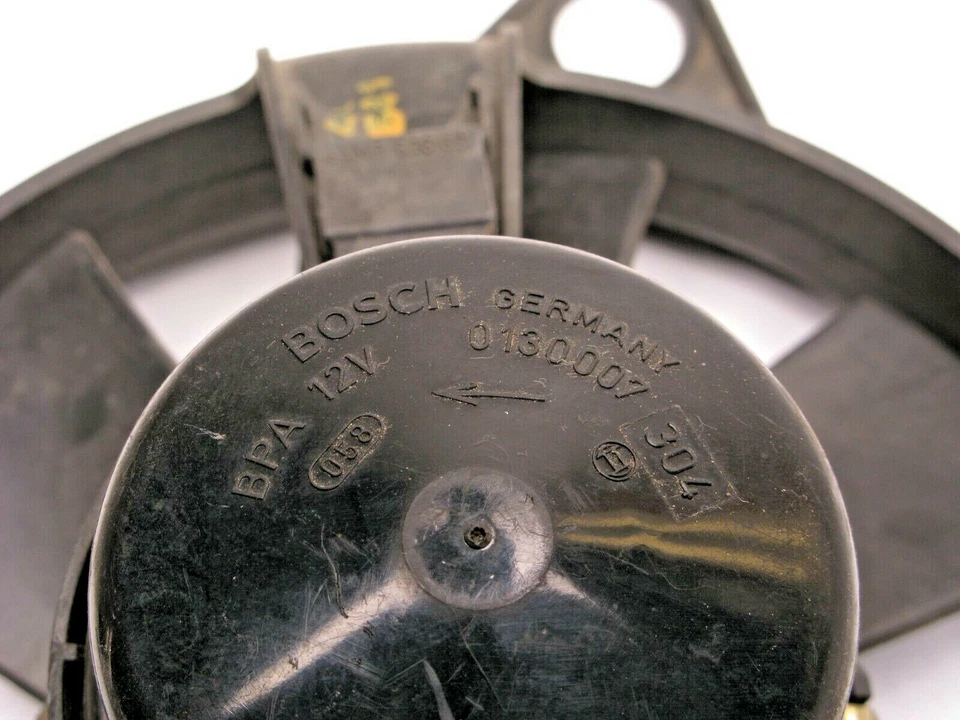 Ventilador de refrigeración del radiador BMW K75 1991 Bosch K1 K100 K100RS y K1100 K1100LT Foto 3 de 4