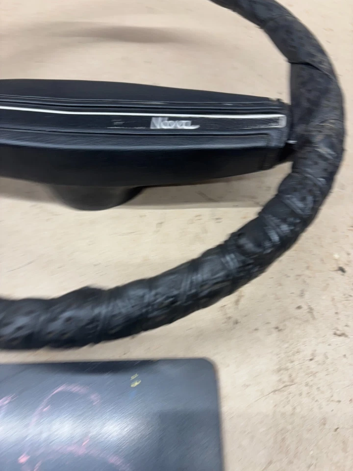 Bocina de volante Chevy Nova Chevrolet GM 1968-1974 1969 1970 1971 1972 1973 Foto 2 de 4