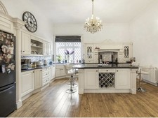 Full Kitchen For sale. - £2500 - Open To Offers