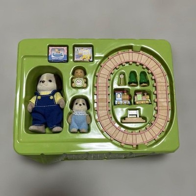 Sylvanian Families Beagle Family Train Toy Overseas Edition Rare Unused