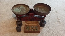 Vintage Cast Iron Balance Scale with Brass Pans and Weights &ndash; Working Condition