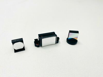 Kit De Pièces B&W Tek – Grilles Et Miroirs Pour Spectromètre – Monture Incluse – Occasion