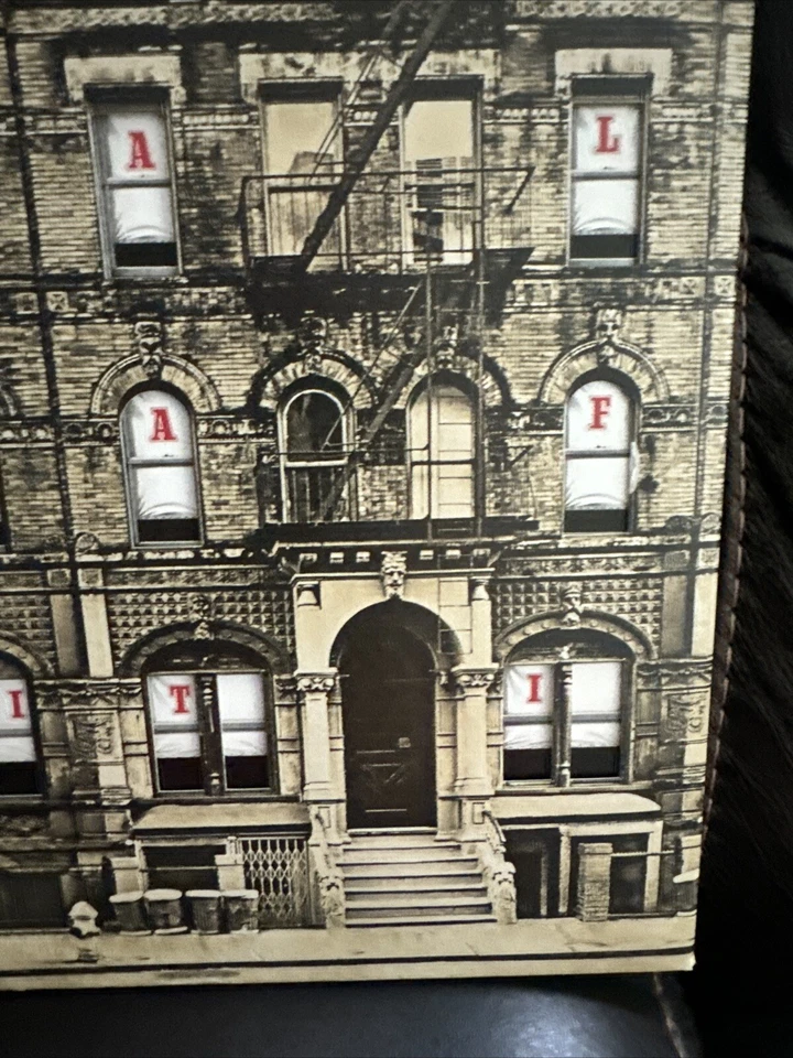 🔥🔥🔥Led Zeppelin Physical Graffiti Vinyl Remastered 2015 🎸Double LP 🤘Clean🤩 - Image 4 of 4
