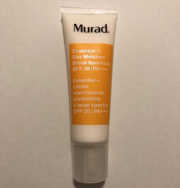murad vitamin c day moisture