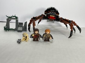 LEGO 9470 The Lord of the Rings: Shelob Attacks With Manual