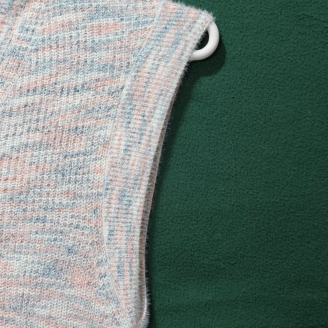 BDG Women's Small sleeveless loose sweater crochet fuzzy knit colorful sweater