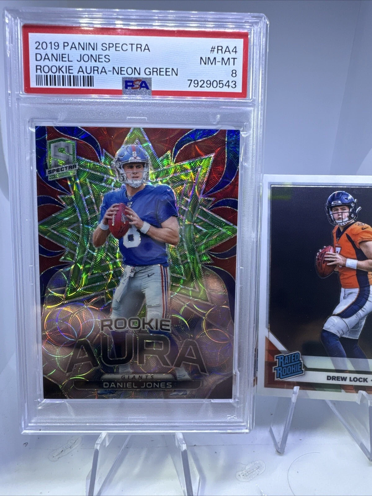 Daniel Jones Panini Spectra Rookie Aura #RA4 Neon Green