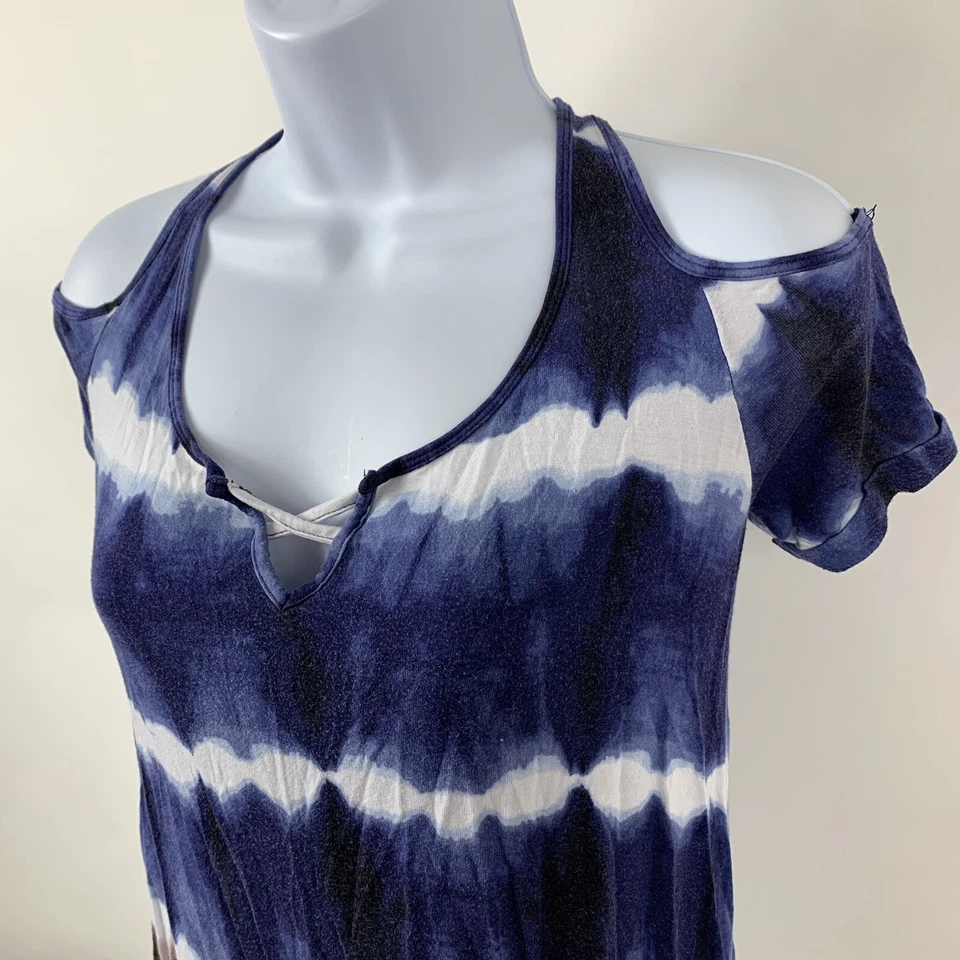 Camisa Rock & Republic para mujer talla XS manga corta cuello en V hombro frío tie dye Foto 3 de 4