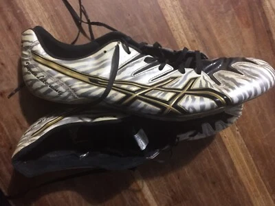 asics running spikes australia
