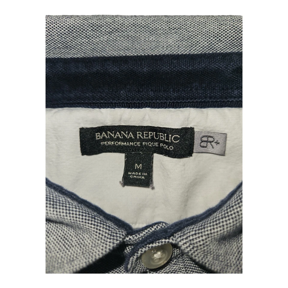 Polo Banana Republic para niño juvenil mediano manga corta con botones gris Foto 3 de 4