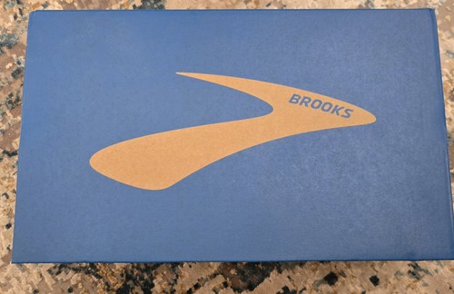 Brooks Medical Hero Sneaker Größe 9 Neu im Karton - Bild 9 von 10