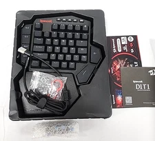 Redragon K585 R  Pro RGB Mechanical One-Handed Keypad Keyboard 5 Macro-USB Wired