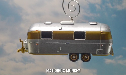 Gold 1972 Airstream Safari Travel Trailer Camper Christmas Ornament Vacation RV - Picture 9 of 13