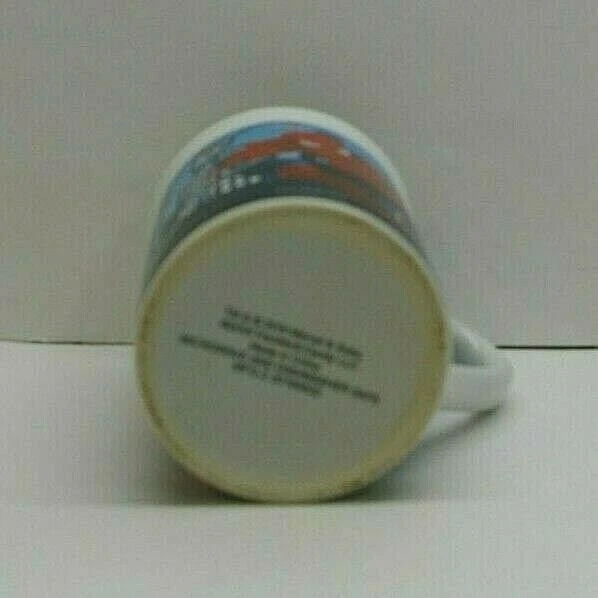 Marvel Spiderman Mug Cup Classic 2016 Blue City Background Collectible - Image 3 of 4