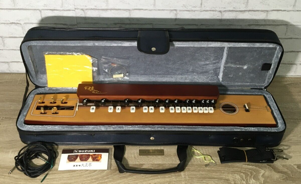 大正琴　桂　SUZUKI TAS-11 Mint] SUZUKI Katsura 