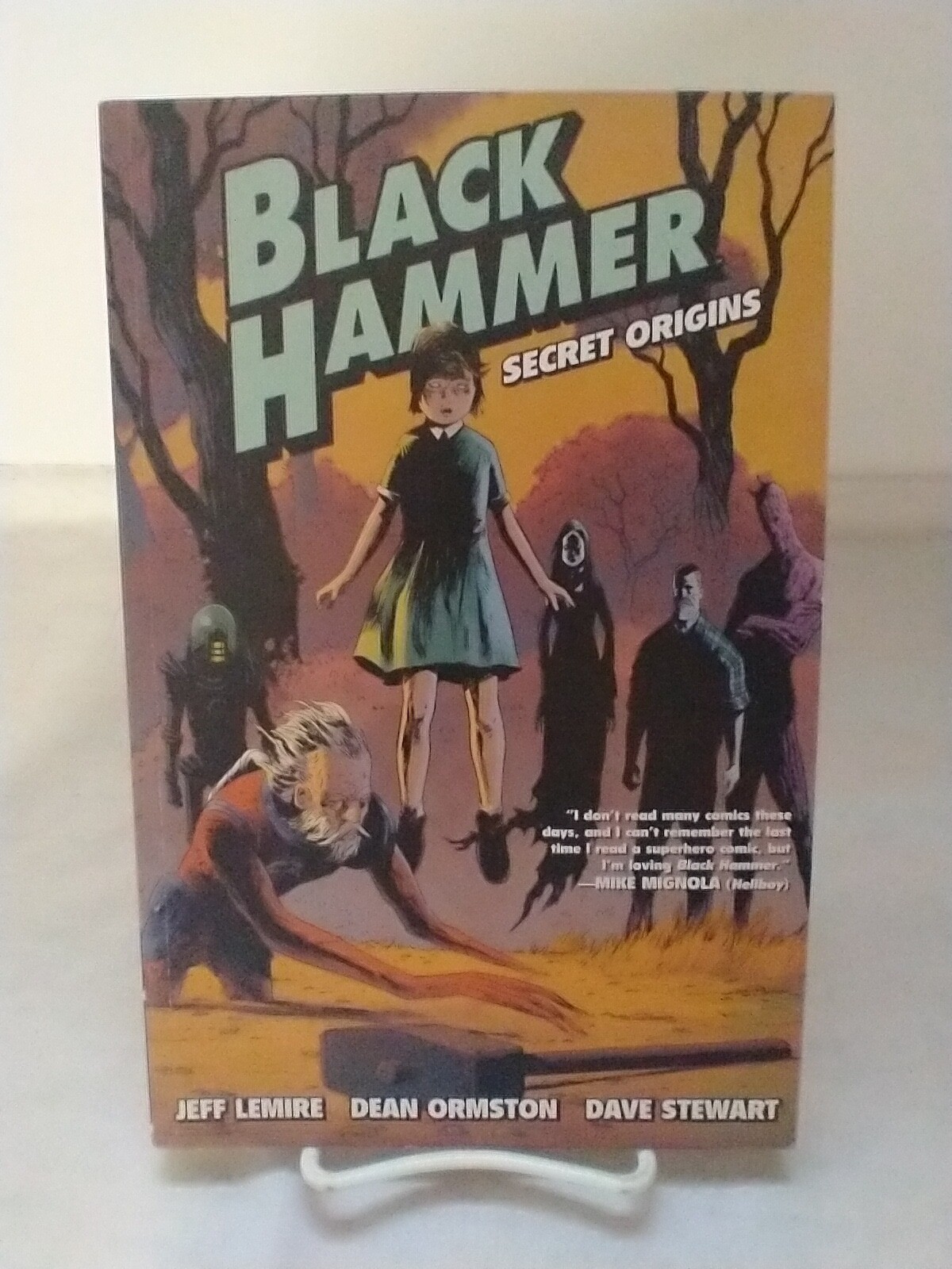 Black Hammer Volume 1: Secret Origins Jeff Lemire Dave Stewart Dark Horse Comics