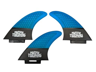 Pacific Vibrations Am Medium LokBox Lok Box SURFBOARD TRI 3 Honeycomb blue Fins