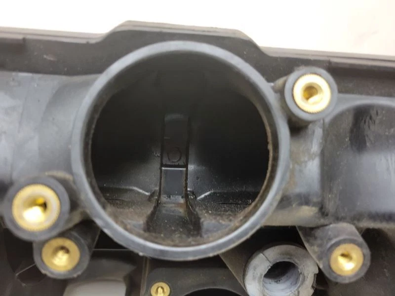 BMW 325I 2001 colector de admisión Foto 4 de 4