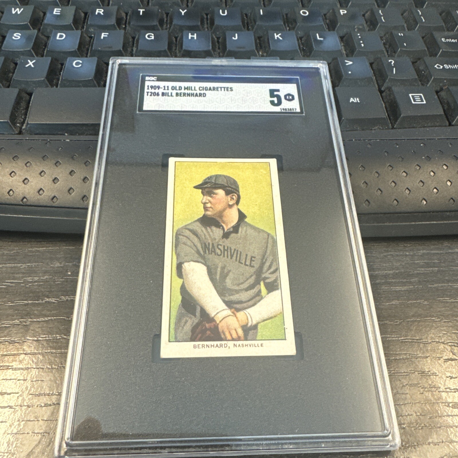 1909-11 Old Mill Cigarettes T206 Bill Bernhard SGC 5