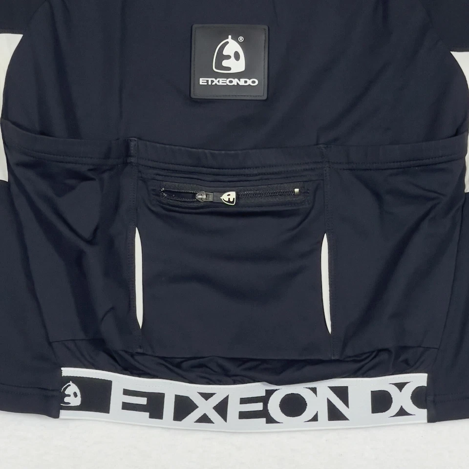 Велосипедная майка Etxe Ondo 1/2 на молнии мужская большая черно-белая сделано в Испании. - Изображение 3 из 4