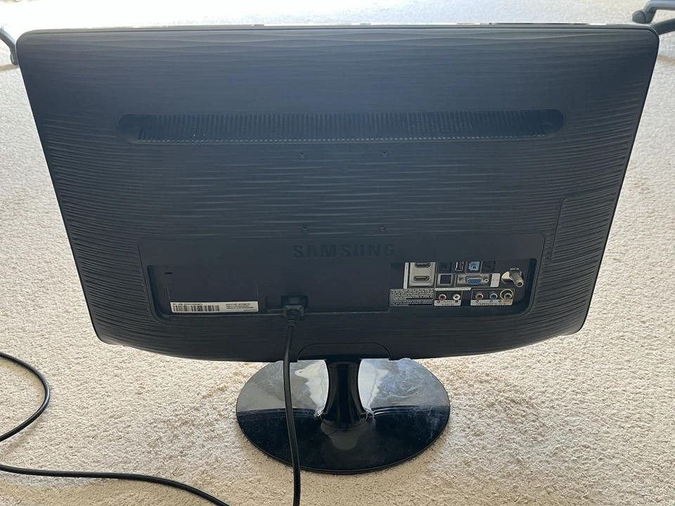 Монитор телевизора высокой четкости Samsung SyncMaster B2330HD 23 дюйма - для ремонта / на запчасти - рабочий - Изображение 4 из 4