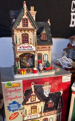 Lemax Lighted Christmas Village Lot of 5   Tested   Excellent Condition