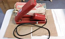 vintage Peters & Russel Inc. PAR Metal Foot Air Pump with Box - Working