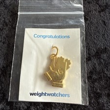 NEW Weight Watchers 16 Weeks Charm Gold Clapping Hands, shipping included
