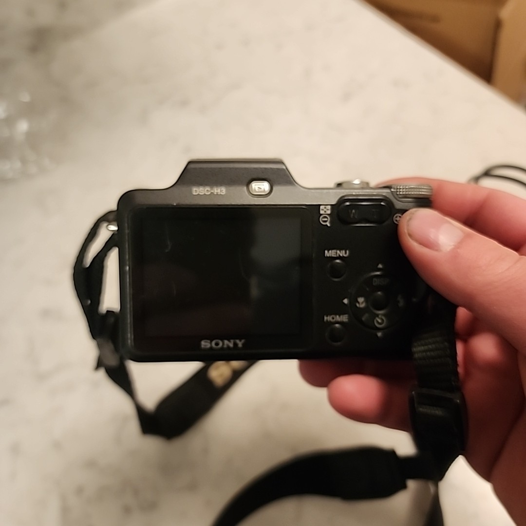 Sony Cyber-shot DSC-H3 8.1 MP Digital Camera - Silver for sale