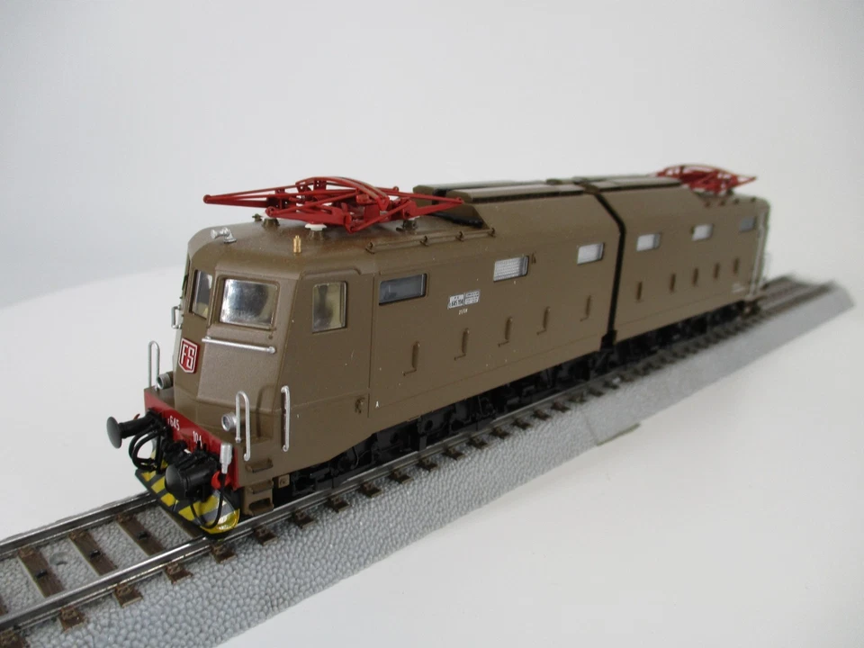 Roco Spur H0 63627 Elektrolokomotive E 645.104 der FS Analog in EVP FB013 - Bild 3 von 4