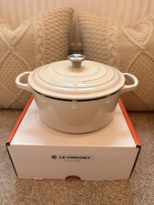 Le Creuset Cast Iron 22cm Round Casserole Meringue BNWT RRP £285
