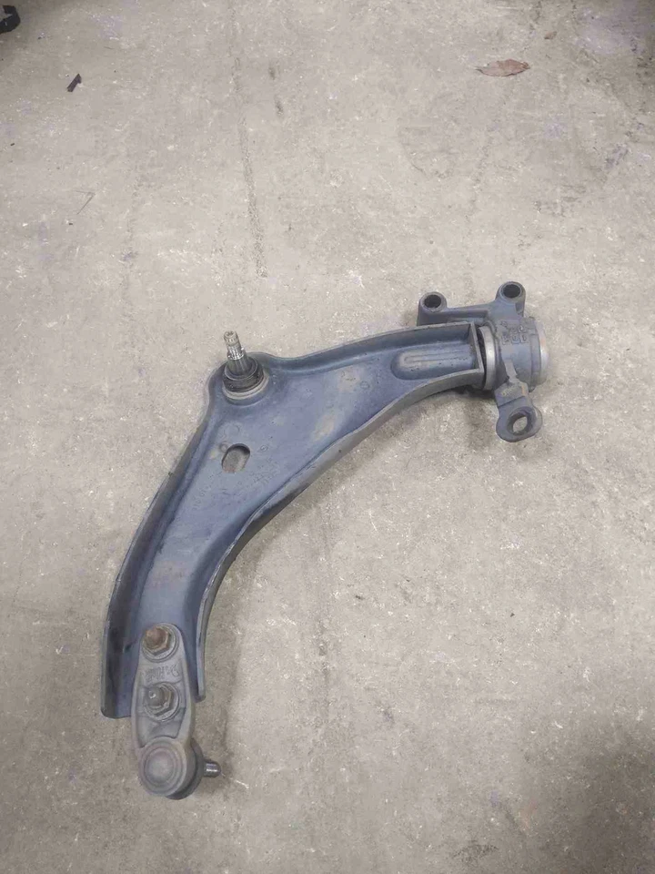 2007 - 15 Mini Cooper Front Lower Control Arm RH Passenger Side OEM 31126772302 - Image 2 of 2