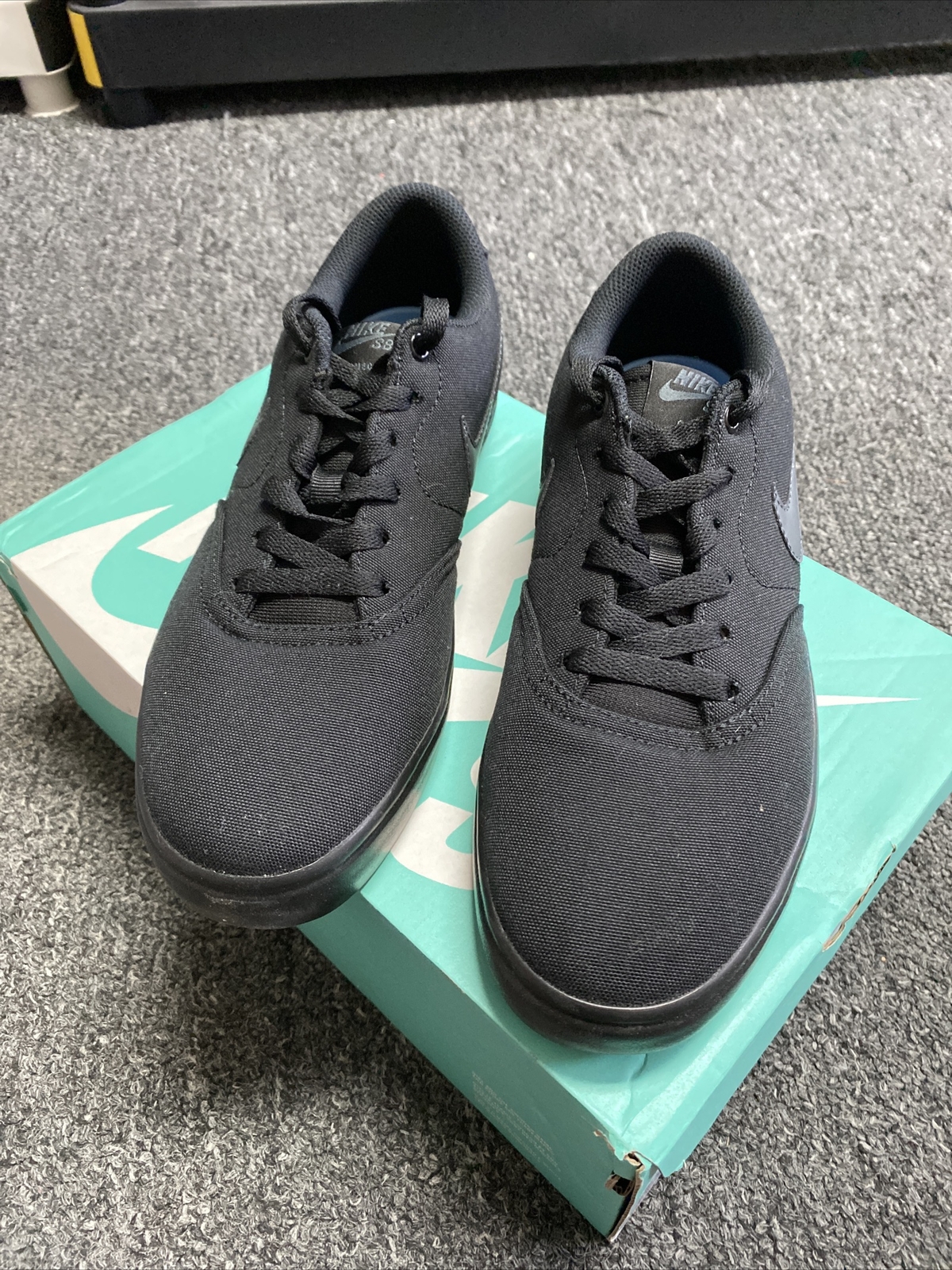 nike sb check solarsoft shoes