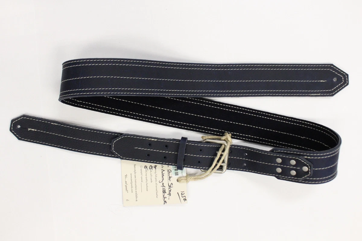 Guitar strap top off white