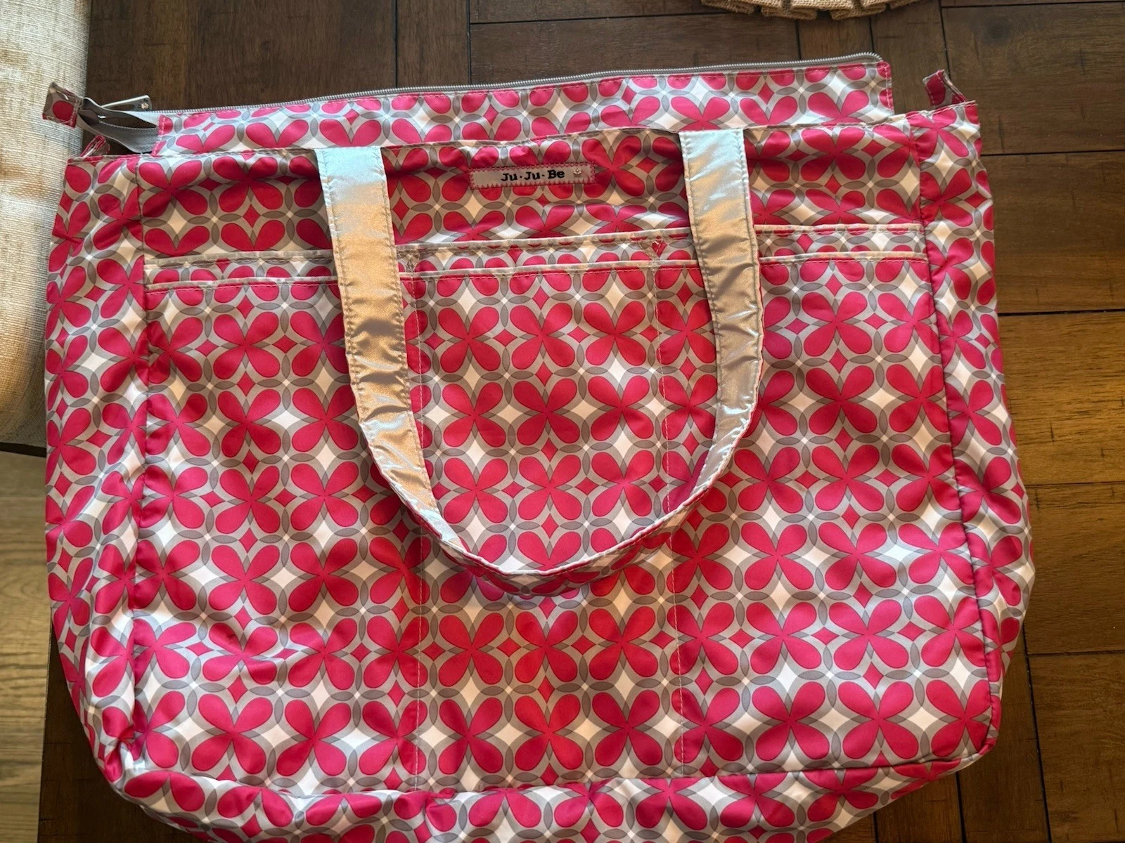 JuJuBe Ultralight Tote Super Be Diaper Bag - Classic Collection Pink Pinwheel