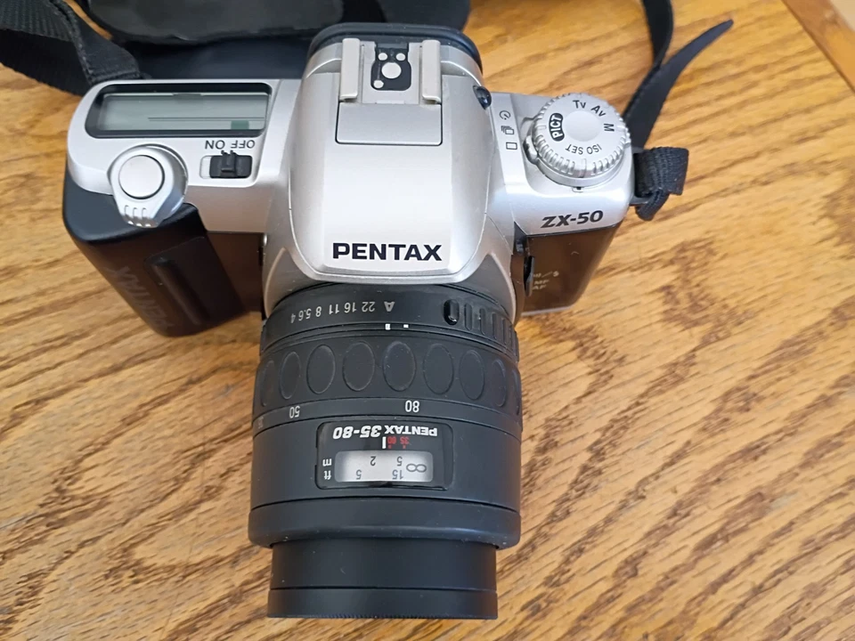 Pentax ZX-50 35mm SLR Film Camera with 35-80mm Lens for Parts or Repair - Image 2 of 4