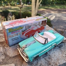Vintage 1953 Pontiac Minister Delux Green Pressed Steel Friction Car w/box