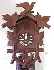 NICE ANTIQUE 8 DAY GERMAN DEEPLY CARVED WORKING BLACK FOREST 2 BIRD CUCKOO CLOCK