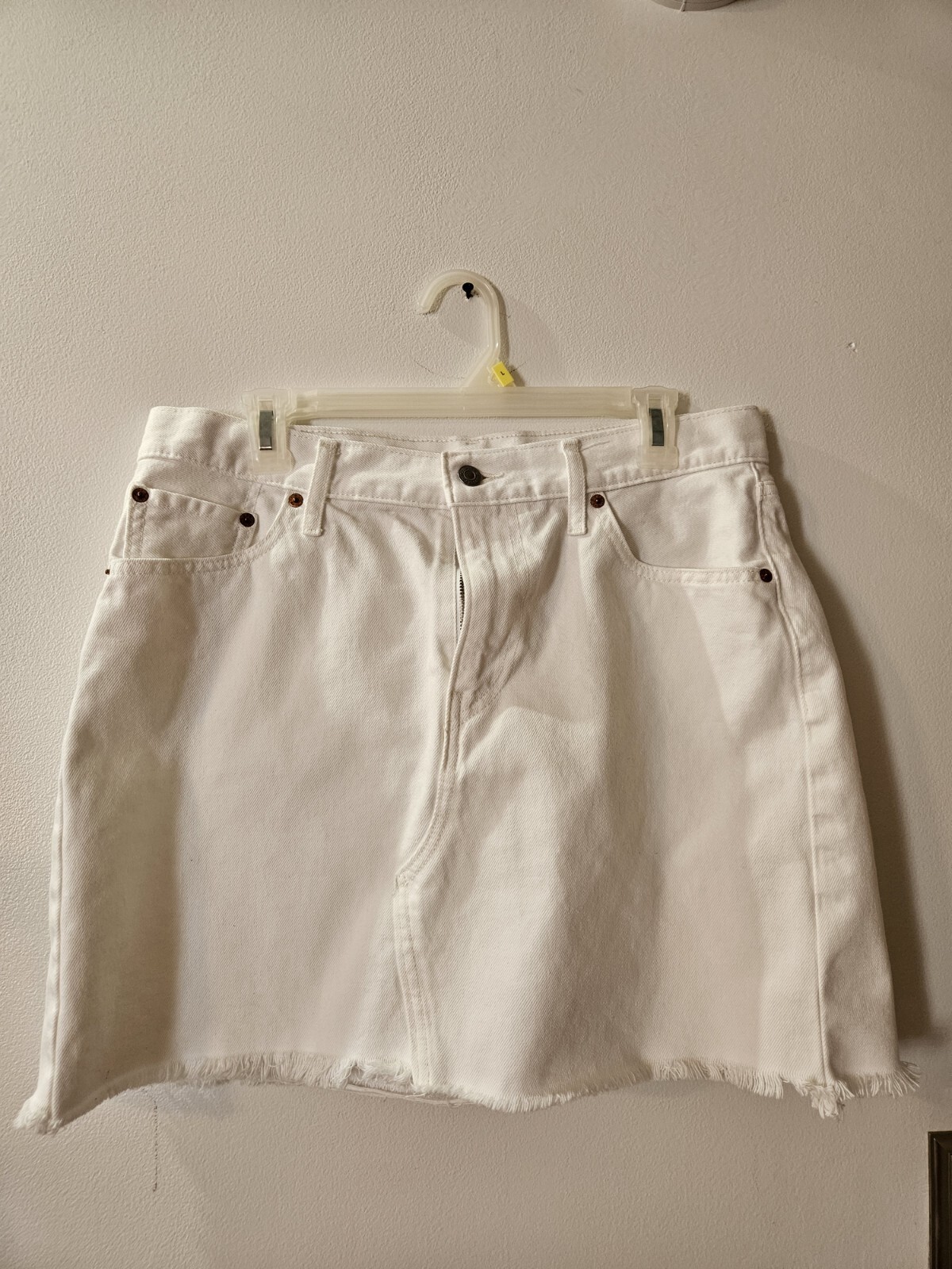 Levi's Denim Mini Skirt Women's Size 32 White Raw Hem