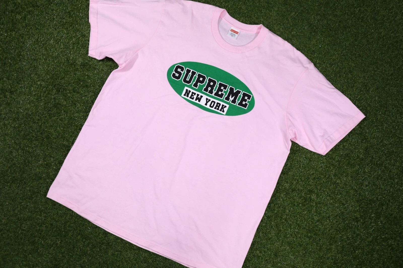 Tee shirt rose clair SS23 Supreme New York taille XL