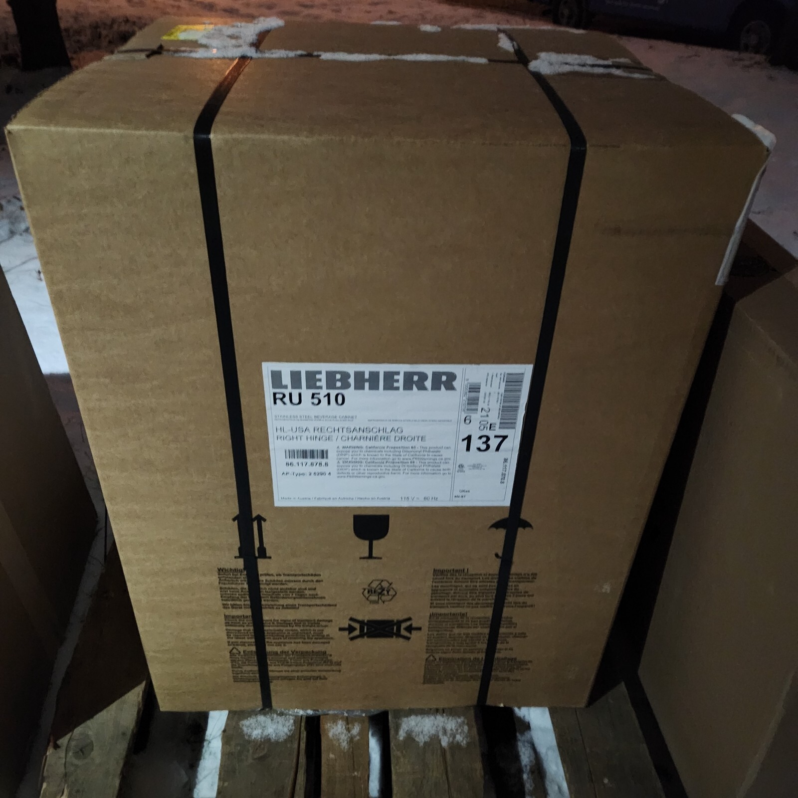 Liebherr RU510 24 Inch Built-In Undercounter Beverage Center