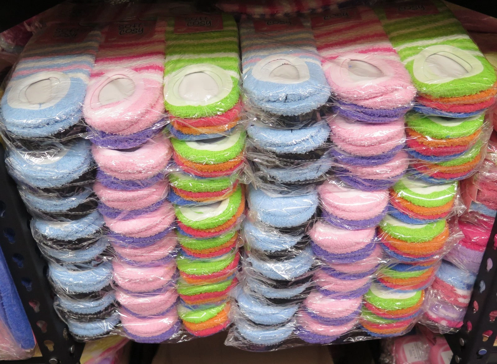 240 Pairs Wholesale Lot Womens Colorful Soft Fuzzy Ankle Slipper Socks With Grip
Opens in a new wind