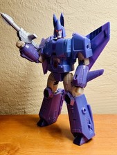 Transformers WFC Kingdom Voyager Cyclonus Complete