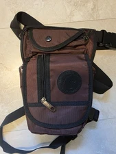 Water resistant Waist Bag with Adjustable Straps For Horseback Riding Or Other.