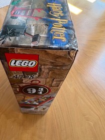 LEGO 4708 Harry Potter: Hogwarts Express New Factory Sealed Box Damage